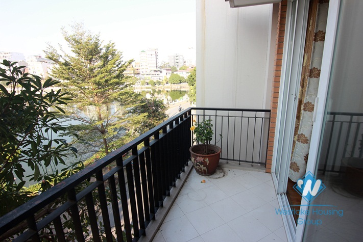 04 bedrooms house with lake view for rent in Tay Ho area 